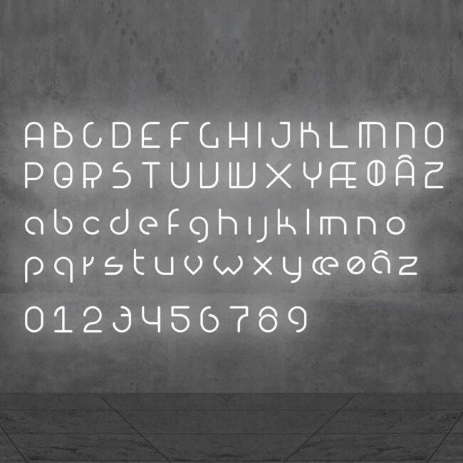 Artemide Alphabet of Light veľké písmeno stenu P