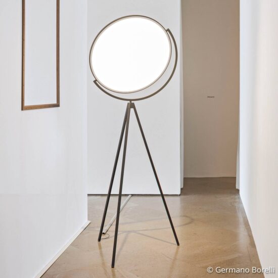FLOS Superloon – dizajnérska stojaca lampa